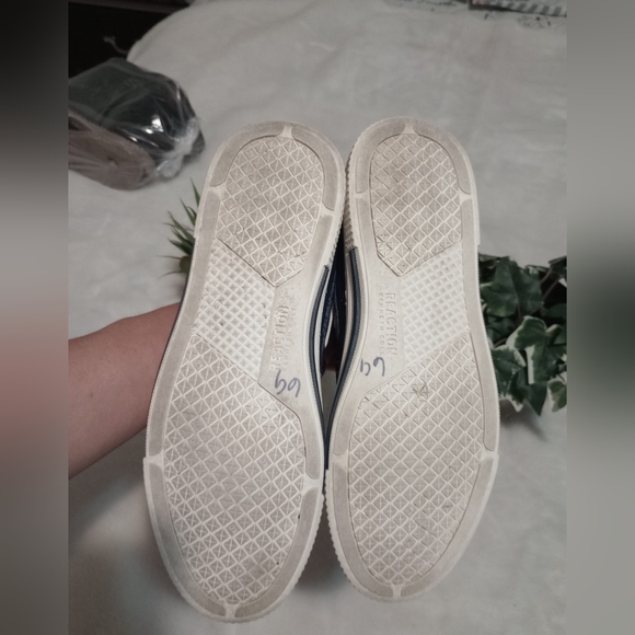 Used good condition Shoes for mens size,7 - Picture 5 of 6